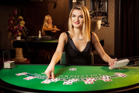 leer een eenvoudige blackjack strategie voor het live casino